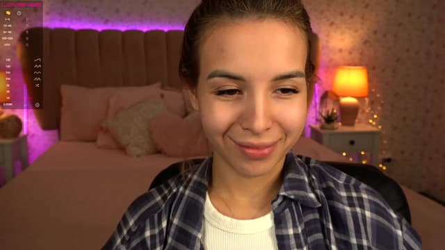 Gallery image thumbnail from Tilli's myfreecams stream on, 12/21/2023, 10:25 image 20 of 20