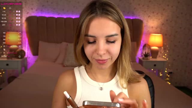 Gallery image thumbnail from Tilli's myfreecams stream on, 12/22/2023, 09:08 image 15 of 20