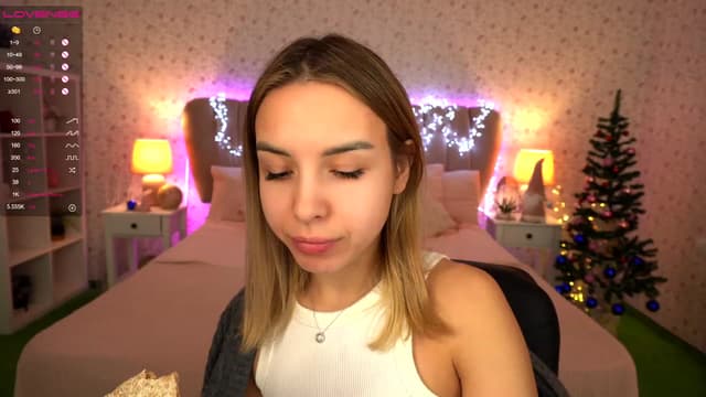 Gallery image thumbnail from Tilli's myfreecams stream on, 12/27/2023, 09:47 image 6 of 20