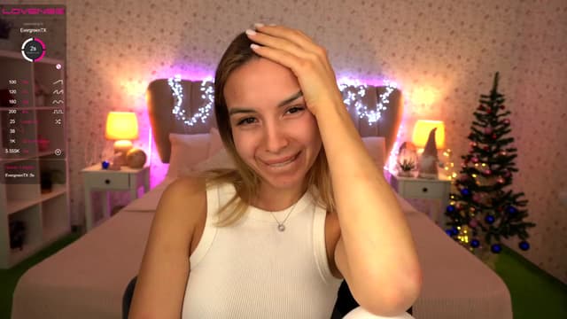 Gallery image thumbnail from Tilli's myfreecams stream on, 12/27/2023, 10:34 image 17 of 20