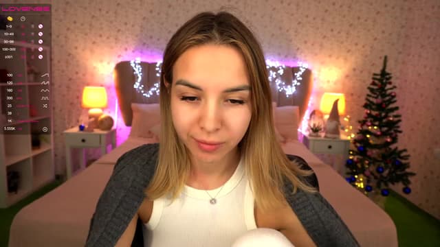 Gallery image thumbnail from Tilli's myfreecams stream on, 12/27/2023, 10:34 image 3 of 20