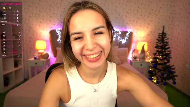 Gallery image thumbnail from Tilli's myfreecams stream on, 12/27/2023, 13:17 image 14 of 20