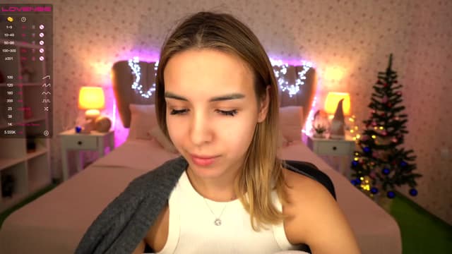 Gallery image thumbnail from Tilli's myfreecams stream on, 12/27/2023, 13:17 image 11 of 20