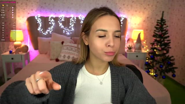 Gallery image thumbnail from Tilli's myfreecams stream on, 12/29/2023, 08:38 image 7 of 20