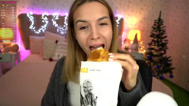 Gallery image thumbnail from Tilli's myfreecams stream on, 12/29/2023, 09:57 image 13 of 20