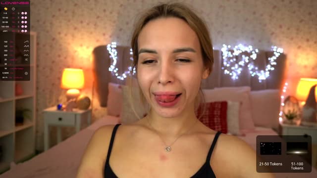 Gallery image thumbnail from Tilli's myfreecams stream on, 12/30/2023, 13:45 image 7 of 20