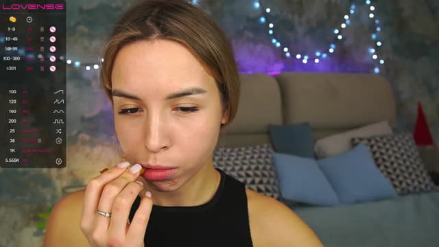 Gallery image thumbnail from Tilli's myfreecams stream on, 12/31/2023, 09:19 image 17 of 20