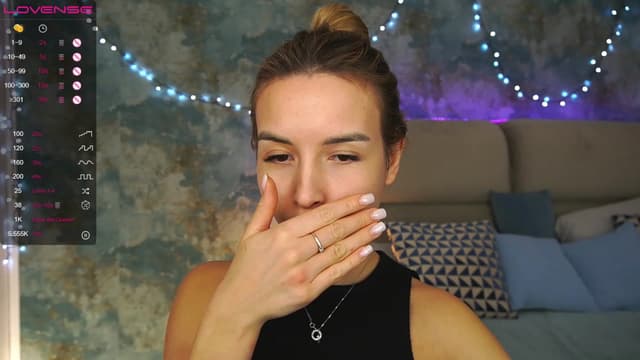 Gallery image thumbnail from Tilli's myfreecams stream on, 12/31/2023, 11:33 image 7 of 20