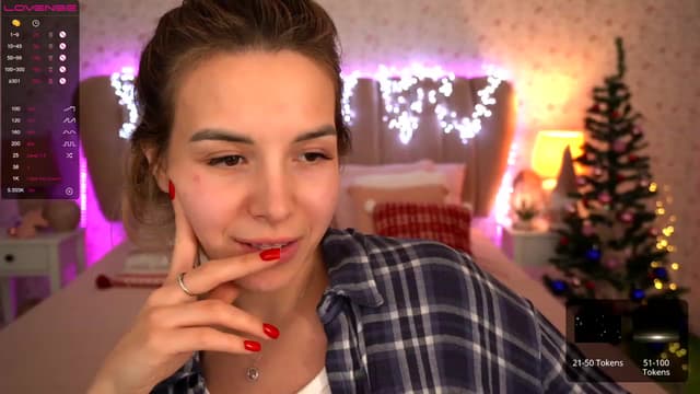 Gallery image thumbnail from Tilli's myfreecams stream on, 01/10/2024, 14:31 image 13 of 20