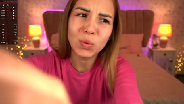 Gallery image thumbnail from Tilli's myfreecams stream on, 01/19/2024, 10:45 image 3 of 20