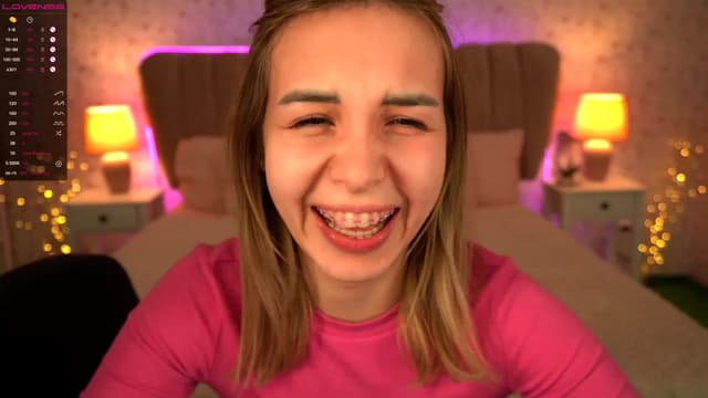 Gallery image thumbnail from Tilli's myfreecams stream on, 01/19/2024, 13:04 image 17 of 20