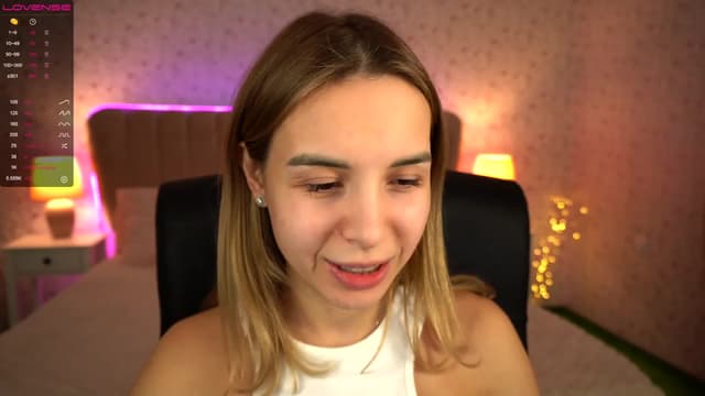 Gallery image thumbnail from Tilli's myfreecams stream on, 01/22/2024, 16:30 image 12 of 20