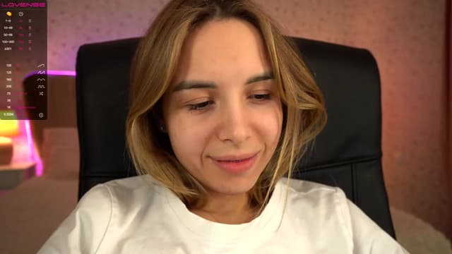 Gallery image thumbnail from Tilli's myfreecams stream on, 01/22/2024, 16:30 image 18 of 20