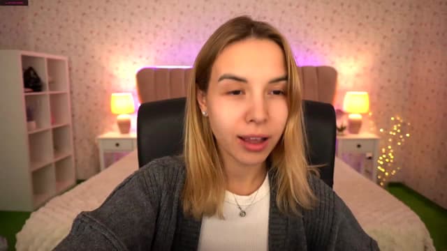 Gallery image thumbnail from Tilli's myfreecams stream on, 01/26/2024, 14:34 image 2 of 20