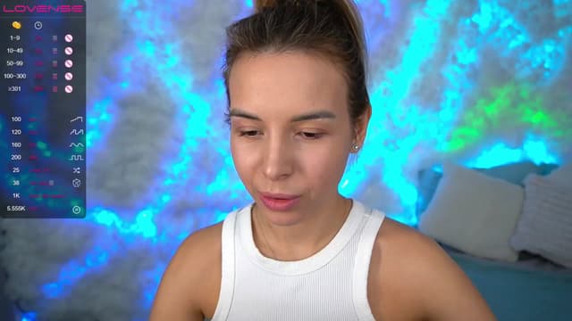 Gallery image thumbnail from Tilli's myfreecams stream on, 01/27/2024, 10:43 image 7 of 20