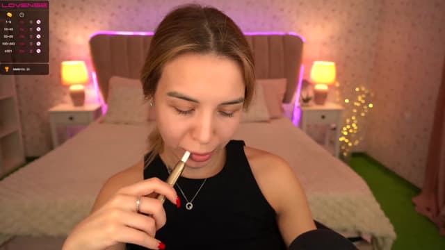 Gallery image thumbnail from Tilli's myfreecams stream on, 02/05/2024, 09:00 image 12 of 20