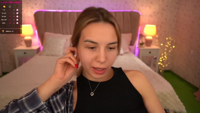 Gallery image thumbnail from Tilli's myfreecams stream on, 02/05/2024, 09:00 image 18 of 20