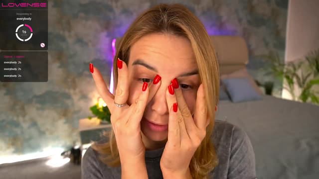 Gallery image thumbnail from Tilli's myfreecams stream on, 02/09/2024, 09:18 image 8 of 20