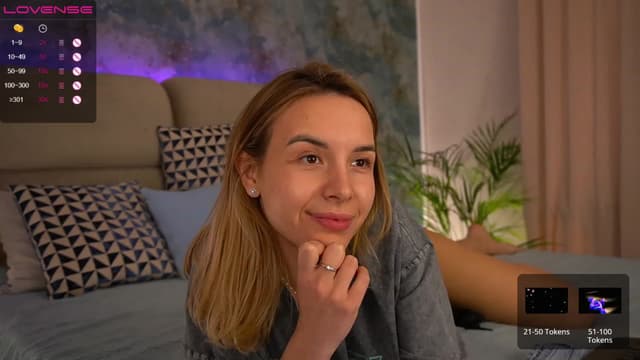 Gallery image thumbnail from Tilli's myfreecams stream on, 02/09/2024, 14:38 image 7 of 20