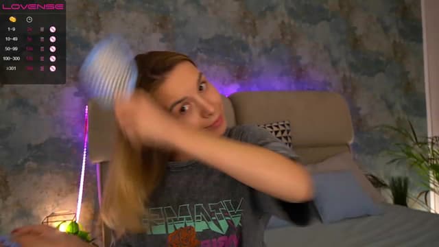 Gallery image thumbnail from Tilli's myfreecams stream on, 02/09/2024, 14:38 image 17 of 20