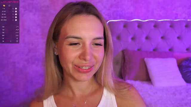 Gallery image thumbnail from Tilli's myfreecams stream on, 02/26/2024, 13:14 image 17 of 20