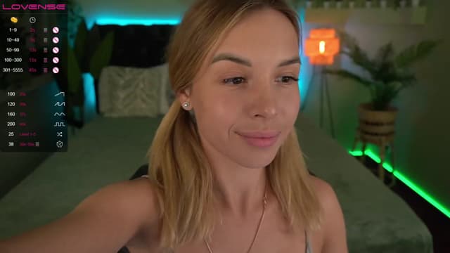Gallery image thumbnail from Tilli's myfreecams stream on, 03/07/2024, 10:02 image 19 of 20