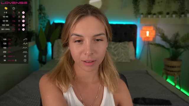 Gallery image thumbnail from Tilli's myfreecams stream on, 03/07/2024, 11:11 image 18 of 20