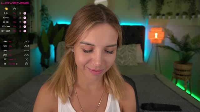 Gallery image thumbnail from Tilli's myfreecams stream on, 03/07/2024, 11:11 image 17 of 20