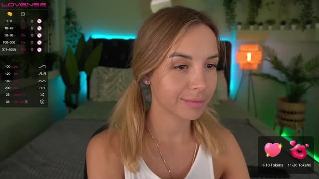 Gallery image thumbnail from Tilli's myfreecams stream on, 03/07/2024, 11:11 image 6 of 20