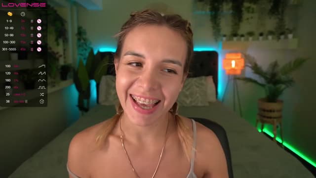 Gallery image thumbnail from Tilli's myfreecams stream on, 03/07/2024, 14:06 image 2 of 20