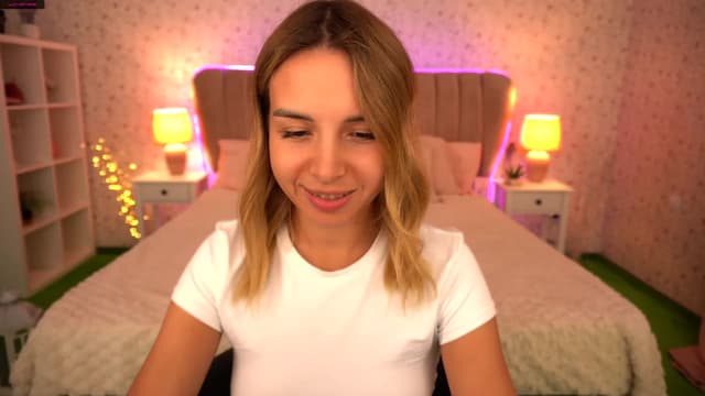 Gallery image thumbnail from Tilli's myfreecams stream on, 03/12/2024, 11:16 image 4 of 20