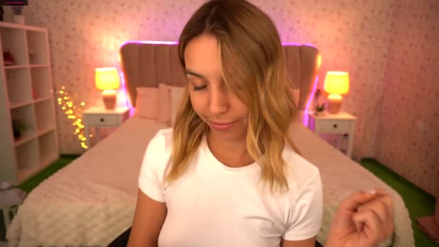 Gallery image thumbnail from Tilli's myfreecams stream on, 03/12/2024, 11:16 image 3 of 20