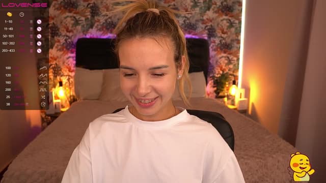 Gallery image thumbnail from Tilli's myfreecams stream on, 03/13/2024, 14:22 image 10 of 20
