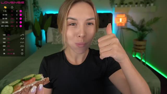 Gallery image thumbnail from Tilli's myfreecams stream on, 03/15/2024, 09:34 image 1 of 20