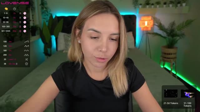 Gallery image thumbnail from Tilli's myfreecams stream on, 03/15/2024, 09:34 image 18 of 20