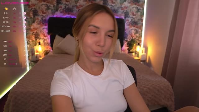 Gallery image thumbnail from Tilli's myfreecams stream on, 03/20/2024, 11:16 image 4 of 20
