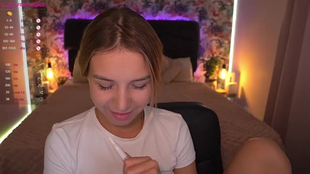 Gallery image thumbnail from Tilli's myfreecams stream on, 03/20/2024, 12:06 image 5 of 20