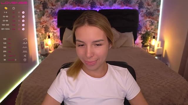 Gallery image thumbnail from Tilli's myfreecams stream on, 03/20/2024, 13:29 image 11 of 20