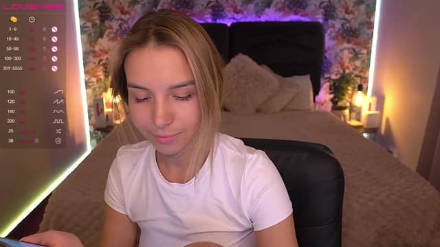 Gallery image thumbnail from Tilli's myfreecams stream on, 03/20/2024, 13:29 image 18 of 20