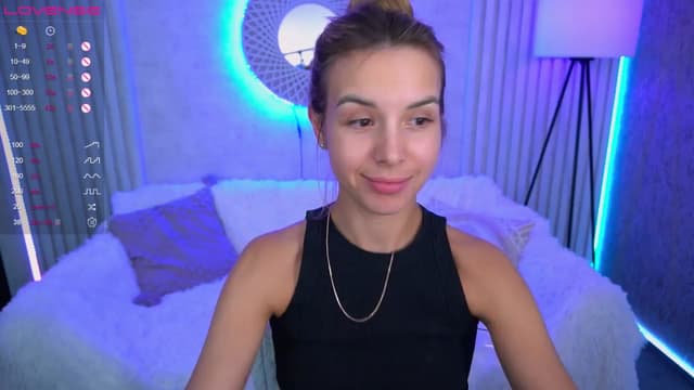 Gallery image thumbnail from Tilli's myfreecams stream on, 03/23/2024, 12:46 image 16 of 20