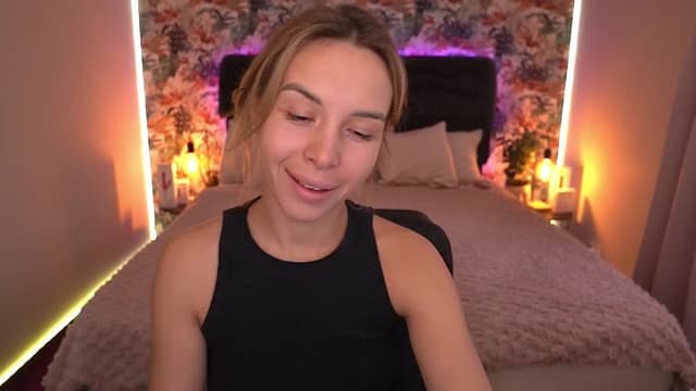 Gallery image thumbnail from Tilli's myfreecams stream on, 03/25/2024, 10:38 image 1 of 20
