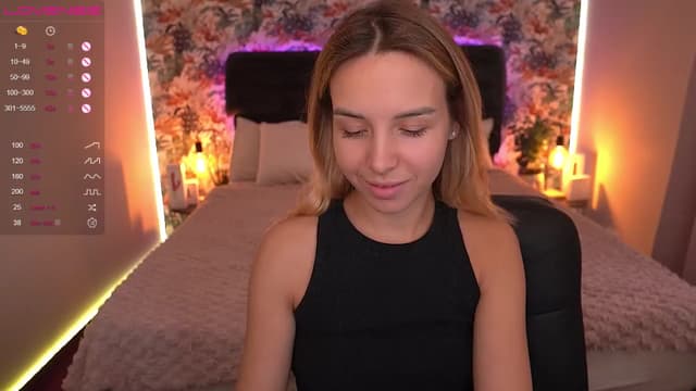 Gallery image thumbnail from Tilli's myfreecams stream on, 03/25/2024, 10:38 image 14 of 20