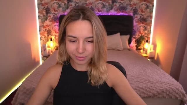Gallery image thumbnail from Tilli's myfreecams stream on, 03/25/2024, 10:38 image 3 of 20