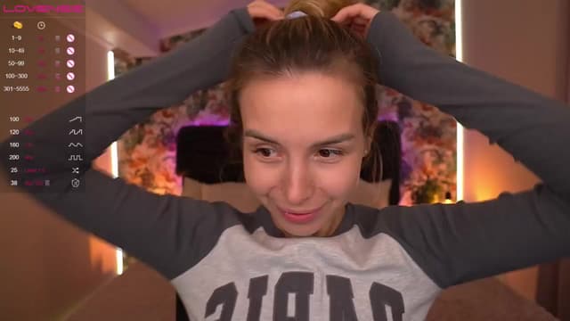 Gallery image thumbnail from Tilli's myfreecams stream on, 03/26/2024, 14:15 image 12 of 20