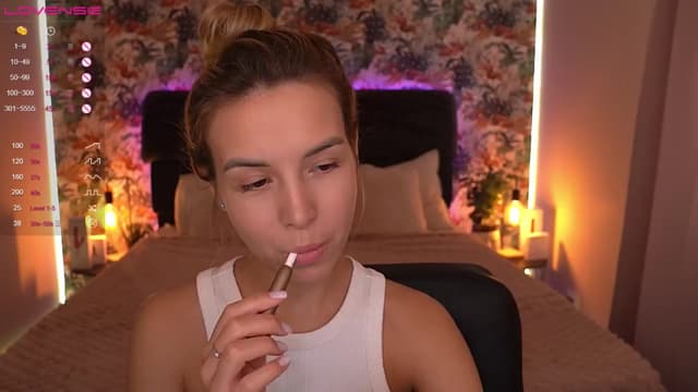 Gallery image thumbnail from Tilli's myfreecams stream on, 03/28/2024, 09:43 image 17 of 20