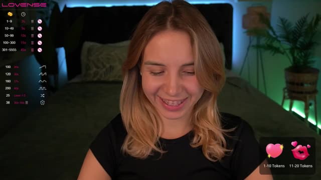 Gallery image thumbnail from Tilli's myfreecams stream on, 04/01/2024, 12:59 image 14 of 20
