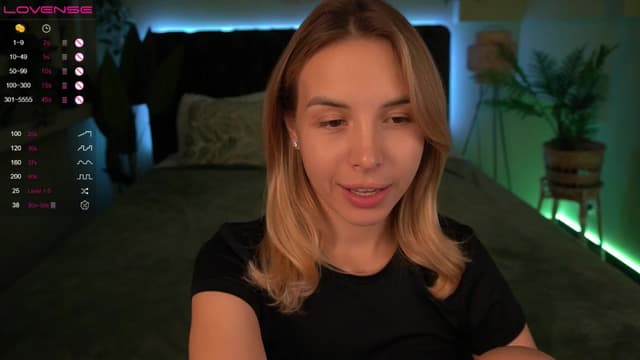 Gallery image thumbnail from Tilli's myfreecams stream on, 04/01/2024, 12:59 image 3 of 20