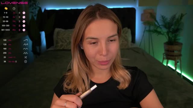 Gallery image thumbnail from Tilli's myfreecams stream on, 04/01/2024, 12:59 image 13 of 20