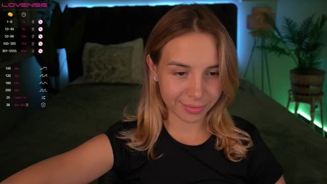 Gallery image thumbnail from Tilli's myfreecams stream on, 04/01/2024, 12:59 image 16 of 20