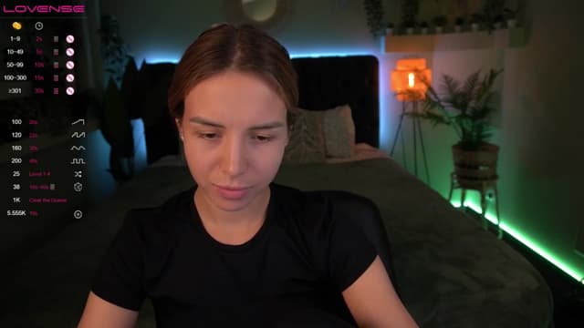 Gallery image thumbnail from Tilli's myfreecams stream on, 04/04/2024, 09:05 image 17 of 20